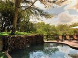 Thornybush Waterside-Loge