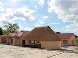 Okavango Roadside Gästehaus