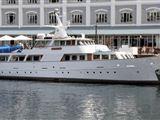 Jackie O - Classic Luxury Yacht & Boutique Hotel